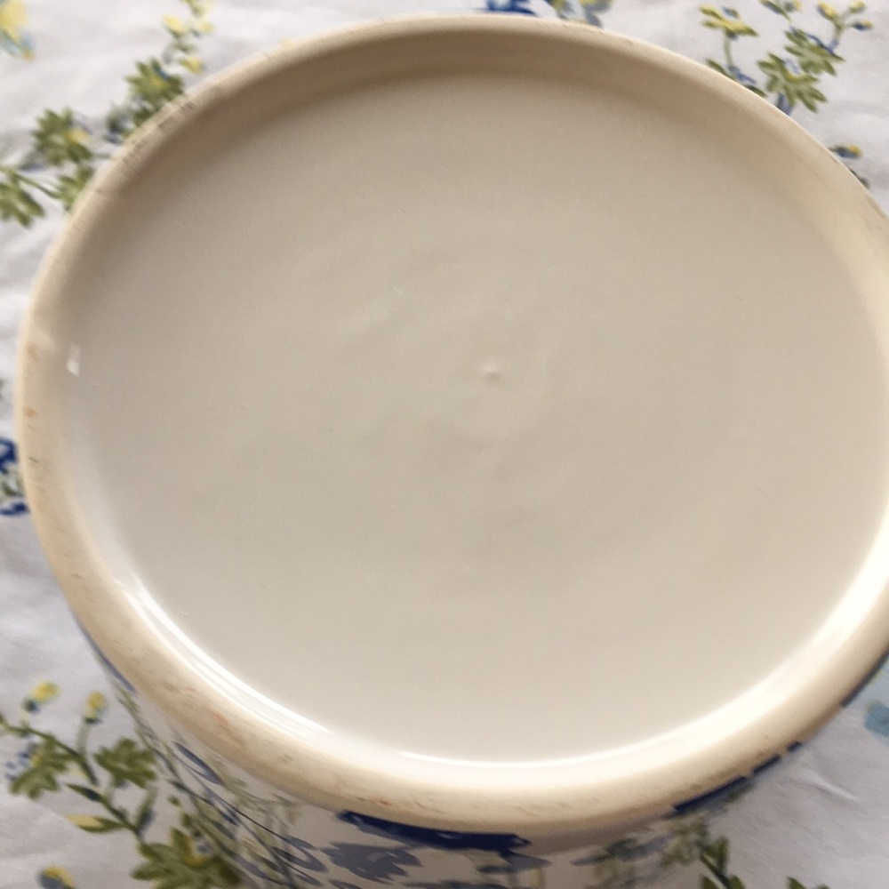 Blue & White Floral Ceramic Flower Planter Crock - Picture 6 of 7